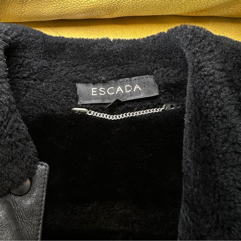 Escada Women's Black genuine lamb leather and Shearling Jacket - Picture 3 of 5